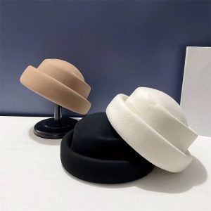 French retro wool beret woolen Hepburn style felt hat concave top painter hat